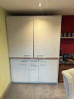 2 Guests - Free Parking - Bbq & Patio - Sea Views