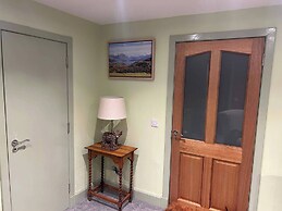 2 Guests - Free Parking - Bbq & Patio - Sea Views