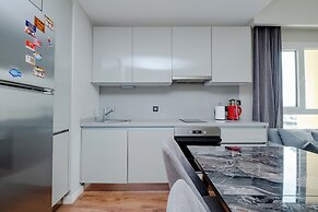 LUX RESIDENCE 2 ROOMS 1 SALOON