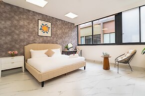 The Global City Luxury Soho Villa