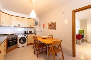Sonho Azul Apartment by Acasadascasas