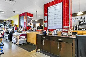 Majestic Beach Towers 1-503