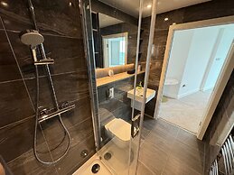 Manchester Oasis - Modern 3 Bedroom Apartment