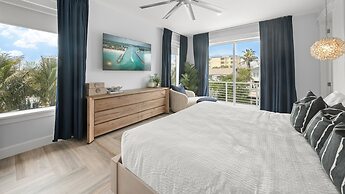 Maritime Manor in Siesta Key