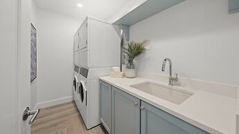 Maritime Manor in Siesta Key