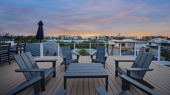 Maritime Manor in Siesta Key