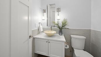 Maritime Manor in Siesta Key