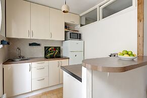 1BR Eiffel Tower & Rue Cler