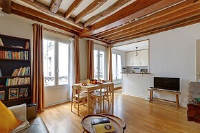 1BR Eiffel Tower & Rue Cler