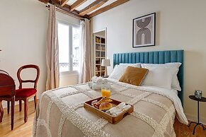 1BR Eiffel Tower & Rue Cler