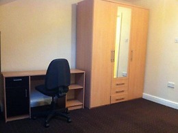 Bradford 2-bedroom Home - Sleeps 4 - Free Parking