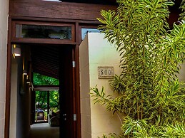 Casa c Wi-fi Jacuzzi e Churrasqueira em Guaec SP