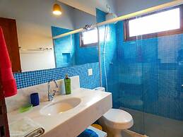 Casa c Wi-fi Jacuzzi e Churrasqueira em Guaec SP