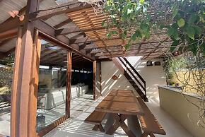 Casa c Wi-fi Jacuzzi e Churrasqueira em Guaec SP