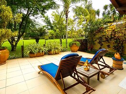 Casa c Wi-fi Jacuzzi e Churrasqueira em Guaec SP