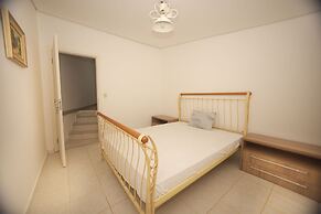 Casa de Campo com Acesso a Represa em Piracaia SP