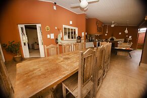 Casa de Campo com Acesso a Represa em Piracaia SP