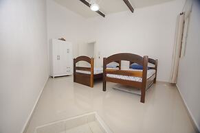 Casa de Campo com Acesso a Represa em Piracaia SP