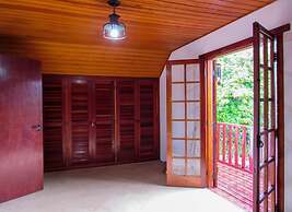 Chal com Lareira e Wi-fi em Campos do Jord o SP