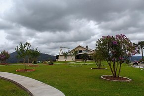 Chal com Wi-fi e Muito Lazer em Bom Retiro SC