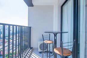 Studio Elegante com Varanda e Tima Localiza o