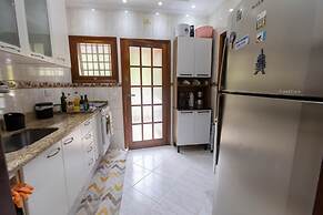 Casa em Condom nio com Piscina Wi-fi e Garagem