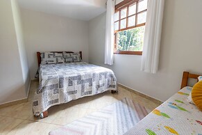 Casa em Condom nio com Piscina Wi-fi e Garagem