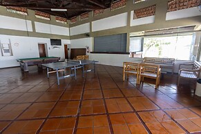 Casa em Condom nio com Piscina Wi-fi e Garagem