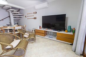 Casa em Condom nio com Piscina Wi-fi e Garagem