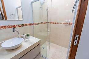 Casa em Condom nio com Piscina Wi-fi e Garagem