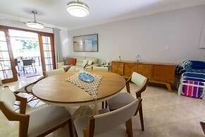 Casa em Condom nio com Piscina Wi-fi e Garagem