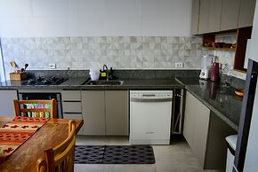 Casa a 150m da Praia de Boi Ucanga com Piscina