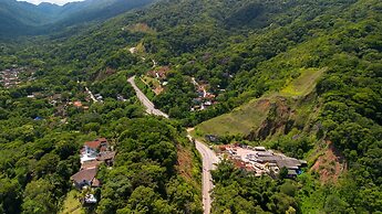 Casa a 150m da Praia de Boi Ucanga com Piscina