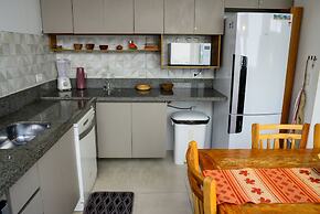 Casa a 150m da Praia de Boi Ucanga com Piscina