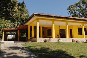 Casa de Campo com Churrasq e Wifi em Mag RJ