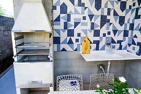 Chal com Piscina e Churrasq em Caraguatatuba SP