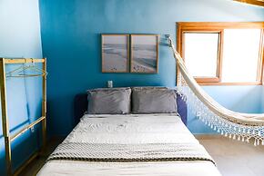 Chal com Piscina e Churrasq em Caraguatatuba SP