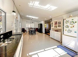 Casa de Campo com Wi-fi Piscina e Churrasqueira