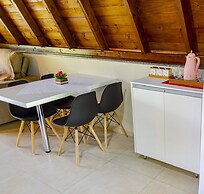 Charmoso Chal no Campo com Vista Para a Natureza