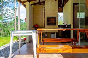 Charmoso Chal no Campo com Vista Para a Natureza