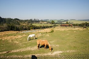 Incr vel Casa de Campo com Wifi em Palmeira PR