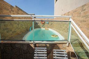 Casa Beira-mar com Piscina em Saquarema RJ