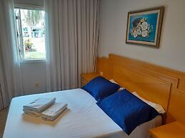 Casa com Piscina Churrasq e Wi-fi em Crici ma SC