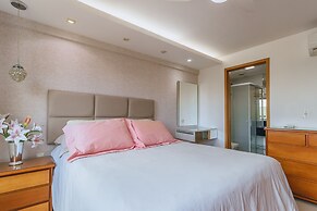 Apto com Piscina Wifi Ar-condicionado e Garagem
