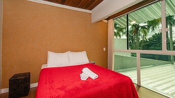 Casa com Churrasq Garagem Wi-fi e Petfriendly