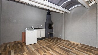 Casa com Churrasq Garagem Wi-fi e Petfriendly