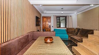 Casa com Churrasq Garagem Wi-fi e Petfriendly