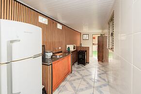 Casa com Wi-fi Jacuzzi Garagem e Petfriendly