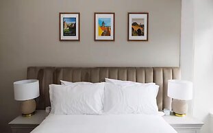 Stylish 2-bed Apartment in the Heritage Quarter