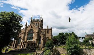 Stylish 2-bed Apartment in the Heritage Quarter